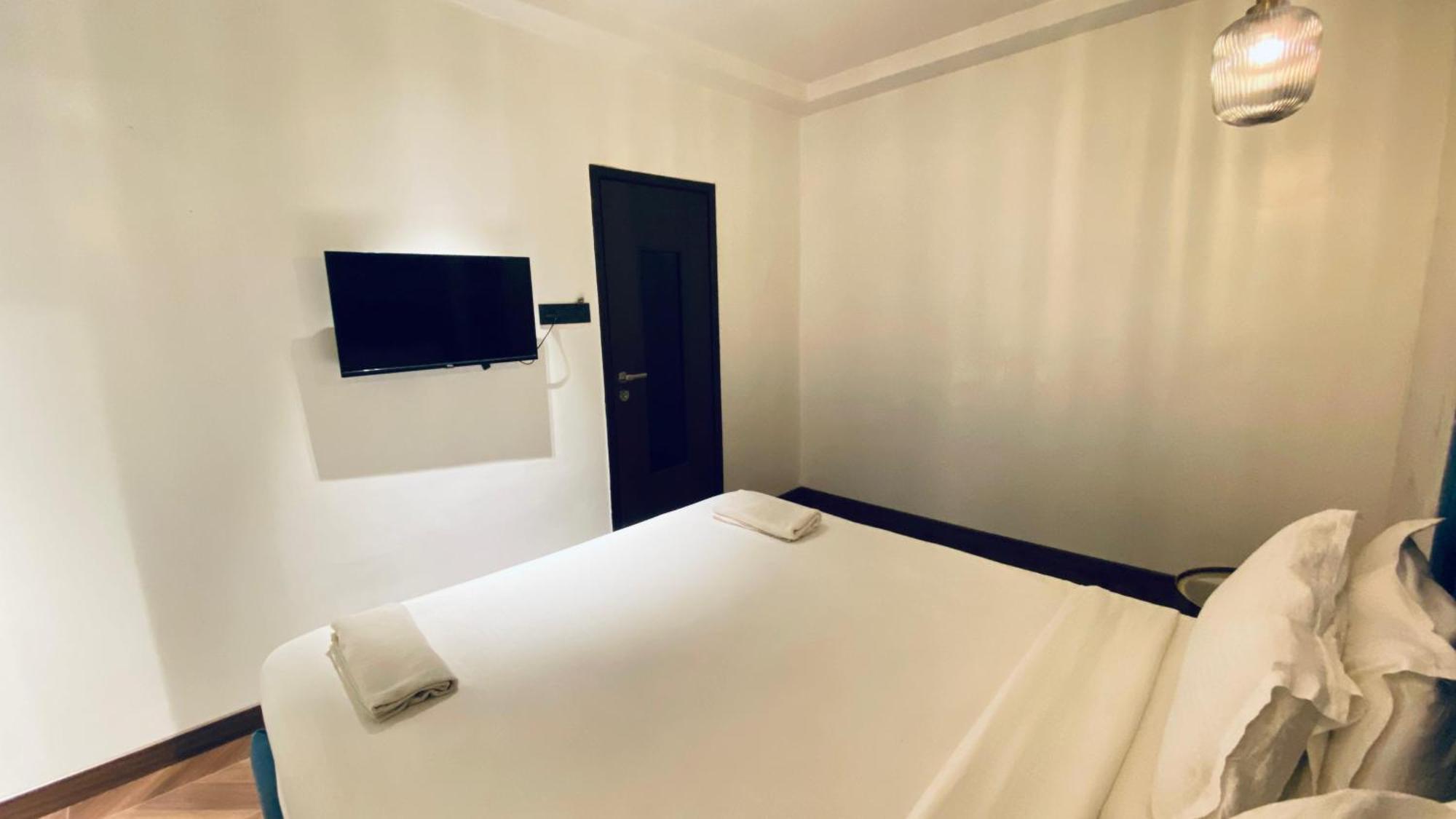 Palm Breeze Hotel - Colaba Bombay Eksteriør billede