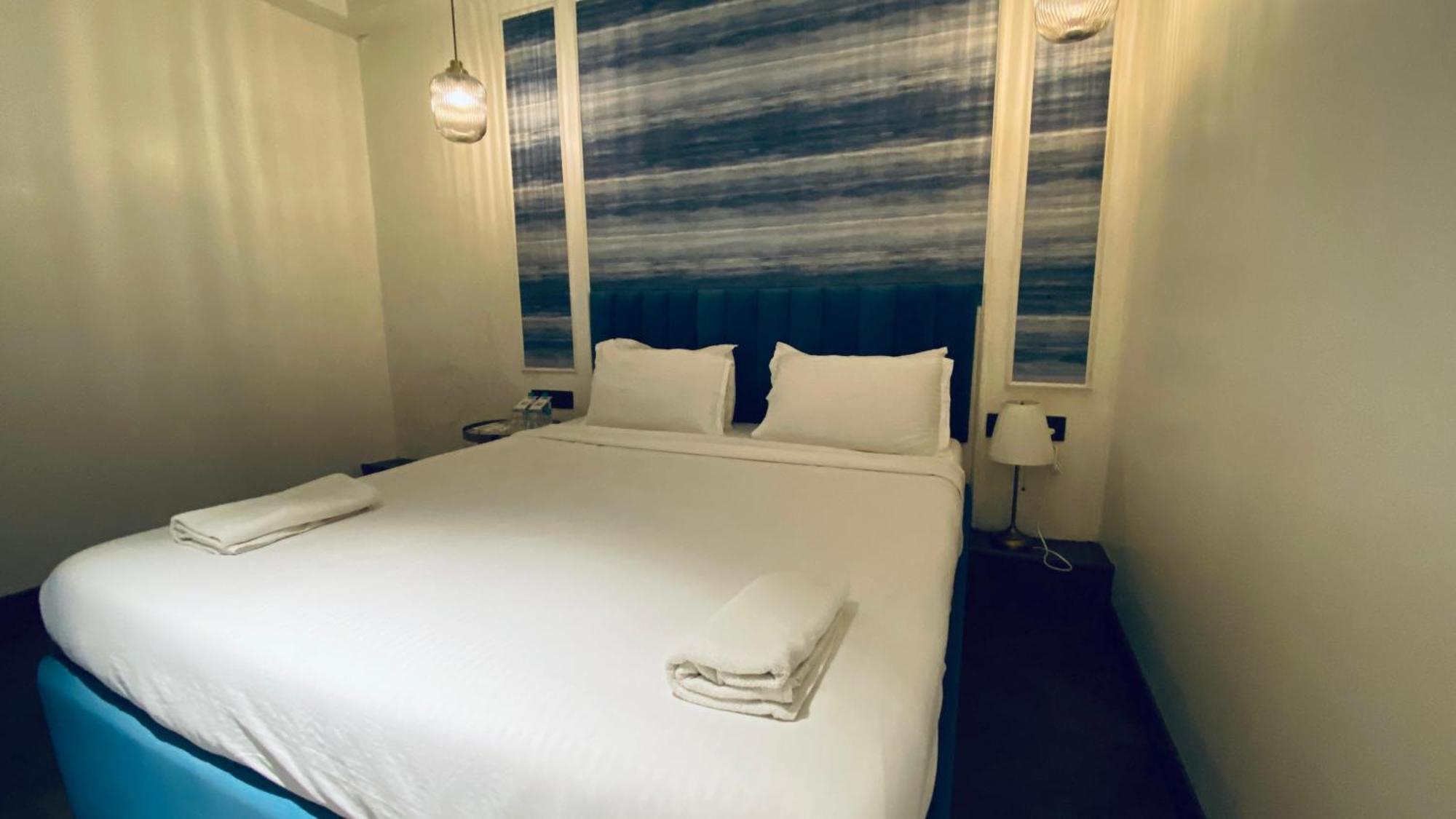 Palm Breeze Hotel - Colaba Bombay Eksteriør billede
